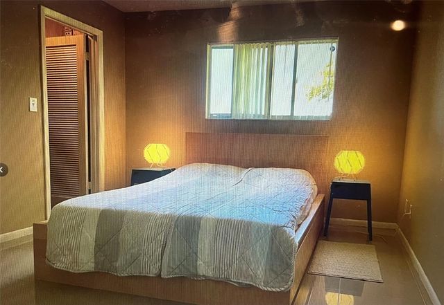 3405 NW 44th Street 105, Lauderdale Lakes, FL 33309