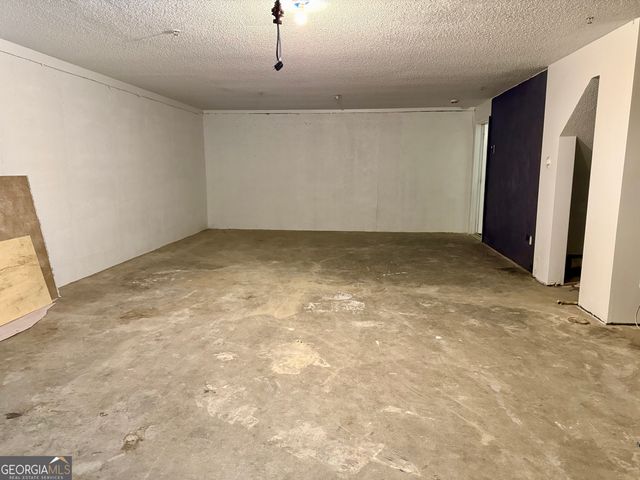 821 Society Court, Woodstock, GA 30188