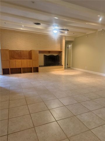 302 Montclair Dr, Corpus Christi, TX 78412
