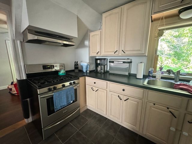 20 Foley St 2, Attleboro, MA 02703