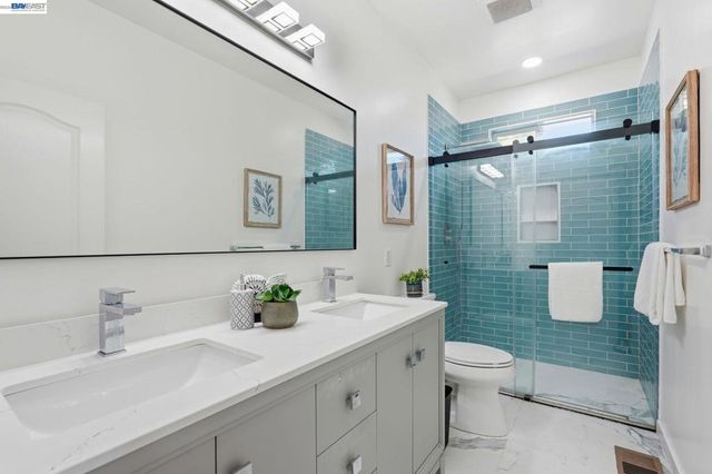 857 Bridgeway Cir, El Sobrante, CA 94803