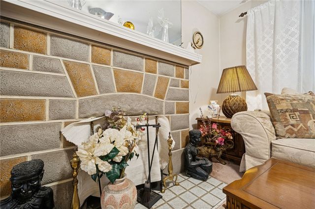 745 Anaheim St, Hill District, PA 15219