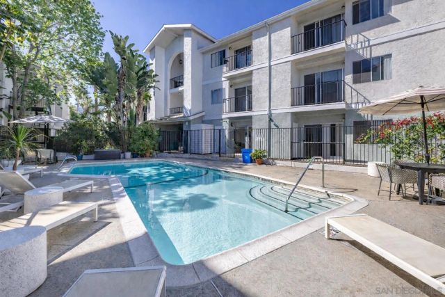 3020 Cowley Way 305, San Diego, CA 92117