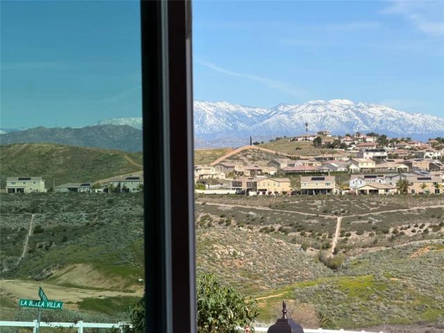 16765 La Bella Villa, Riverside, CA 92503