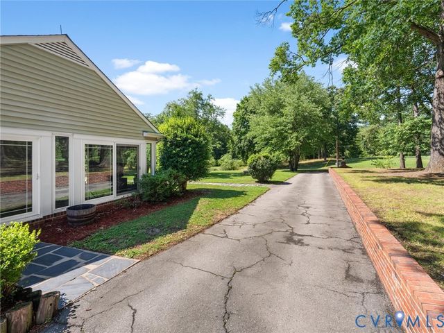 13099 Cedon Rd, Ashland, VA 23005