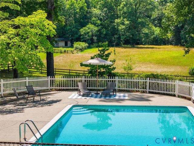 13099 Cedon Rd, Ashland, VA 23005