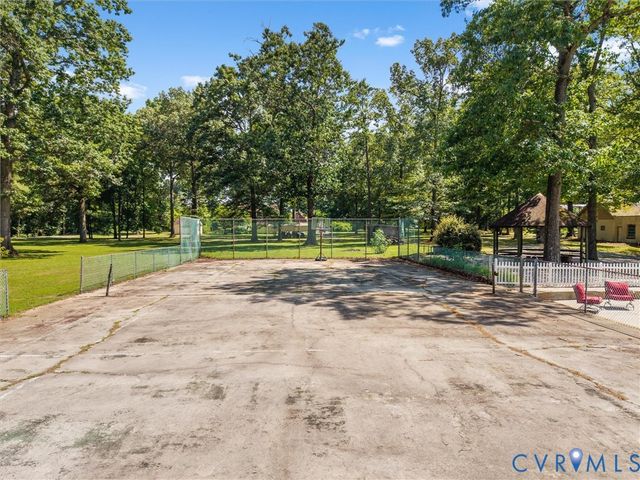 13099 Cedon Rd, Ashland, VA 23005