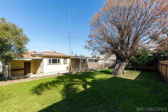 737 Laguna Avenue, El Cajon, CA 92020