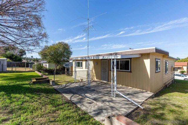 737 Laguna Avenue, El Cajon, CA 92020