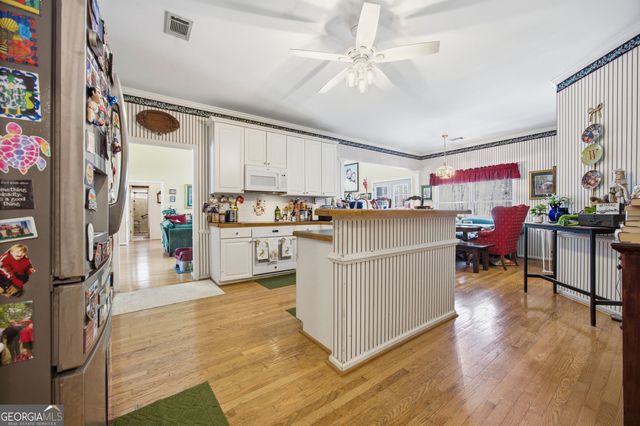 1948 Trestlebrook Way, Buford, GA 30519