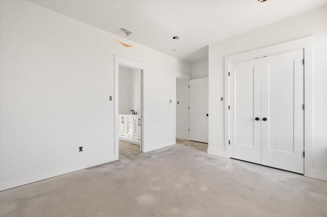 307 Boxwood Avenue, New Home, TX 79381