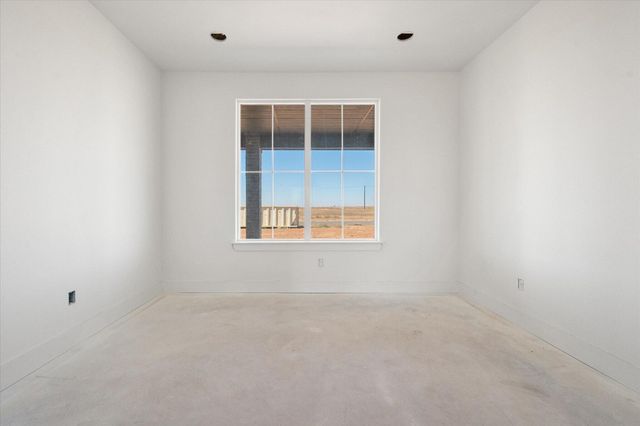 307 Boxwood Avenue, New Home, TX 79381