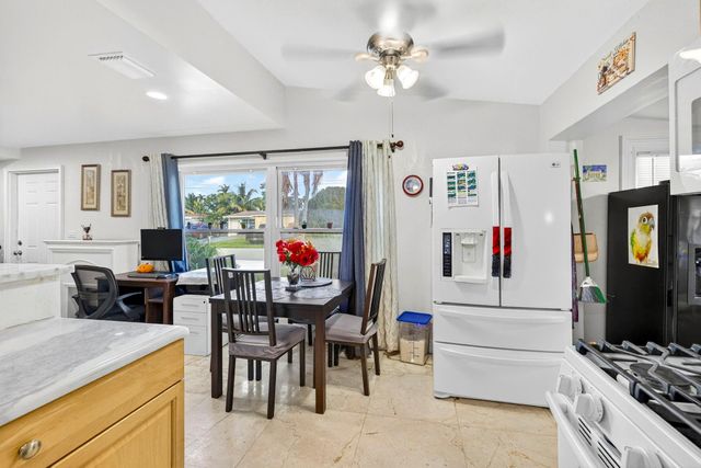 2673 NW 59th Ave, Margate, FL 33063