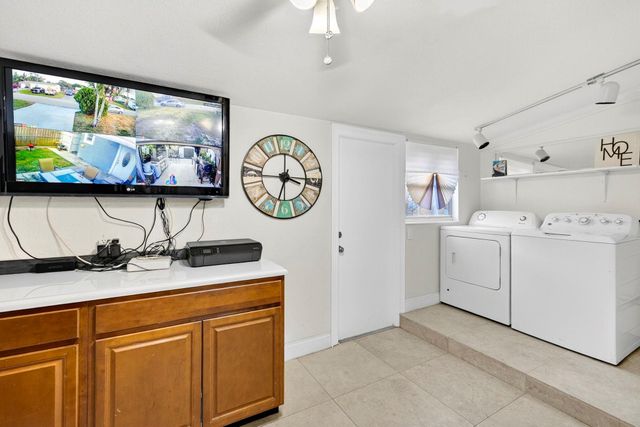 2673 NW 59th Ave, Margate, FL 33063