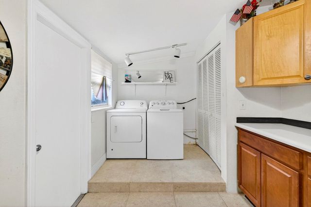 2673 NW 59th Ave, Margate, FL 33063