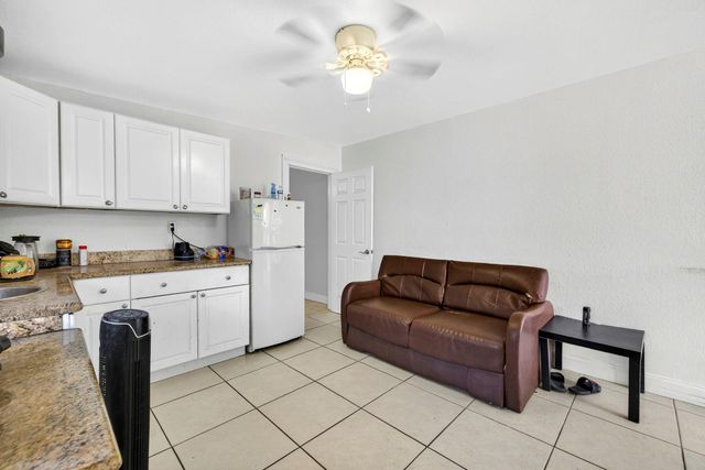 2673 NW 59th Ave, Margate, FL 33063