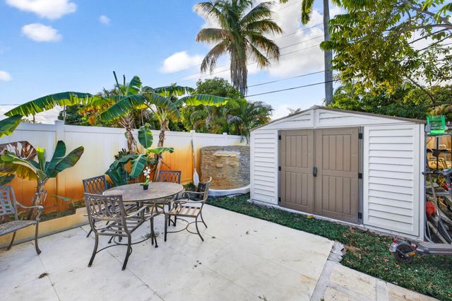 2673 NW 59th Ave, Margate, FL 33063