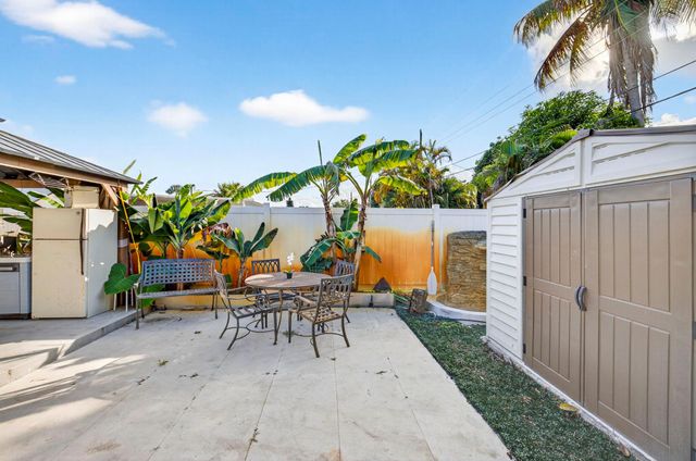 2673 NW 59th Ave, Margate, FL 33063