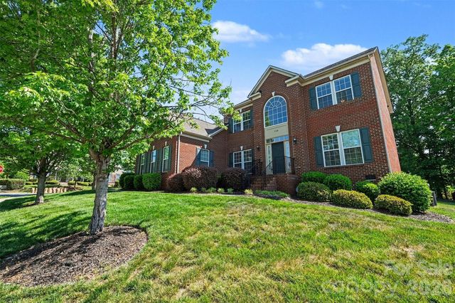 7608 Clarke Ridge Court, Charlotte, NC 28269