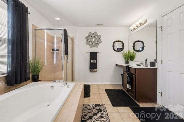 7608 Clarke Ridge Court, Charlotte, NC 28269