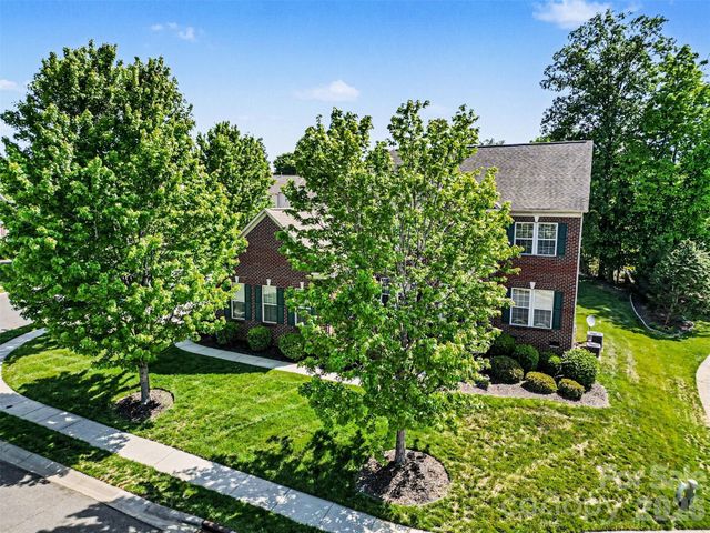 7608 Clarke Ridge Court, Charlotte, NC 28269