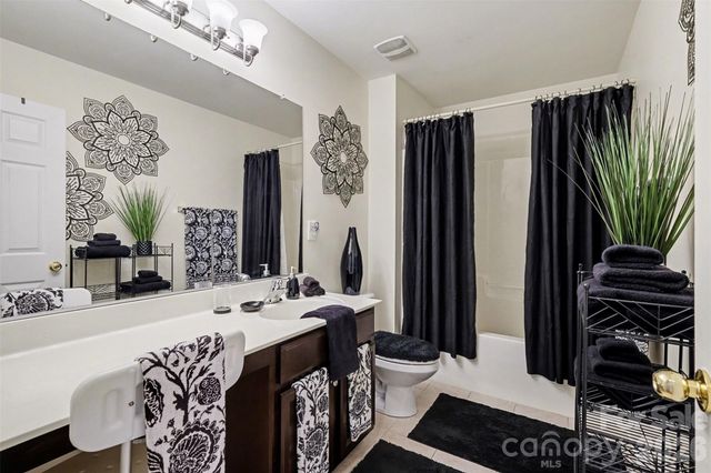 7608 Clarke Ridge Court, Charlotte, NC 28269