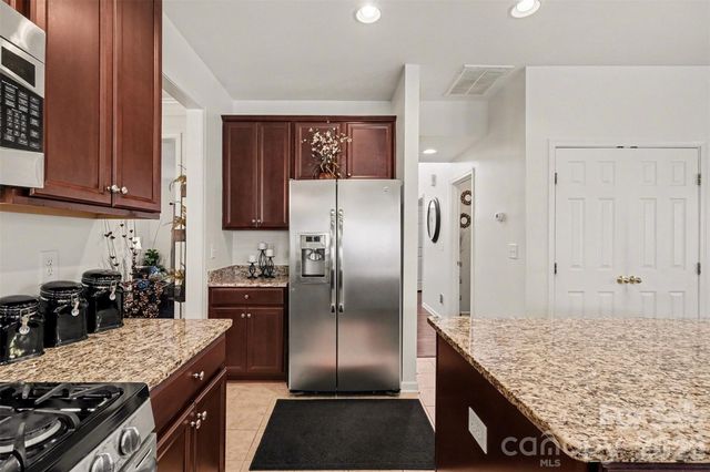7608 Clarke Ridge Court, Charlotte, NC 28269