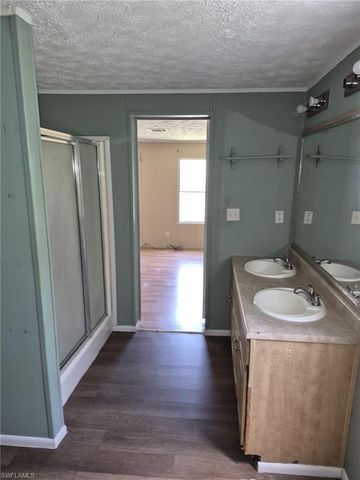 7616 Marx DR, North Fort Myers, FL 33917