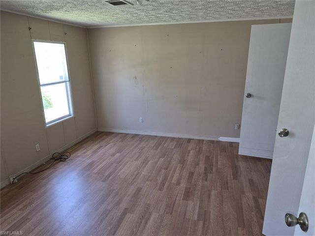 7616 Marx DR, North Fort Myers, FL 33917