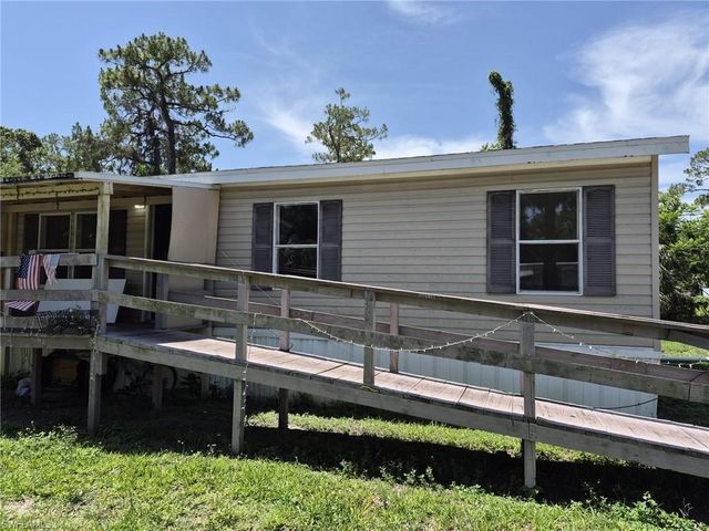 7616 Marx DR, North Fort Myers, FL 33917