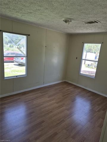 7616 Marx DR, North Fort Myers, FL 33917