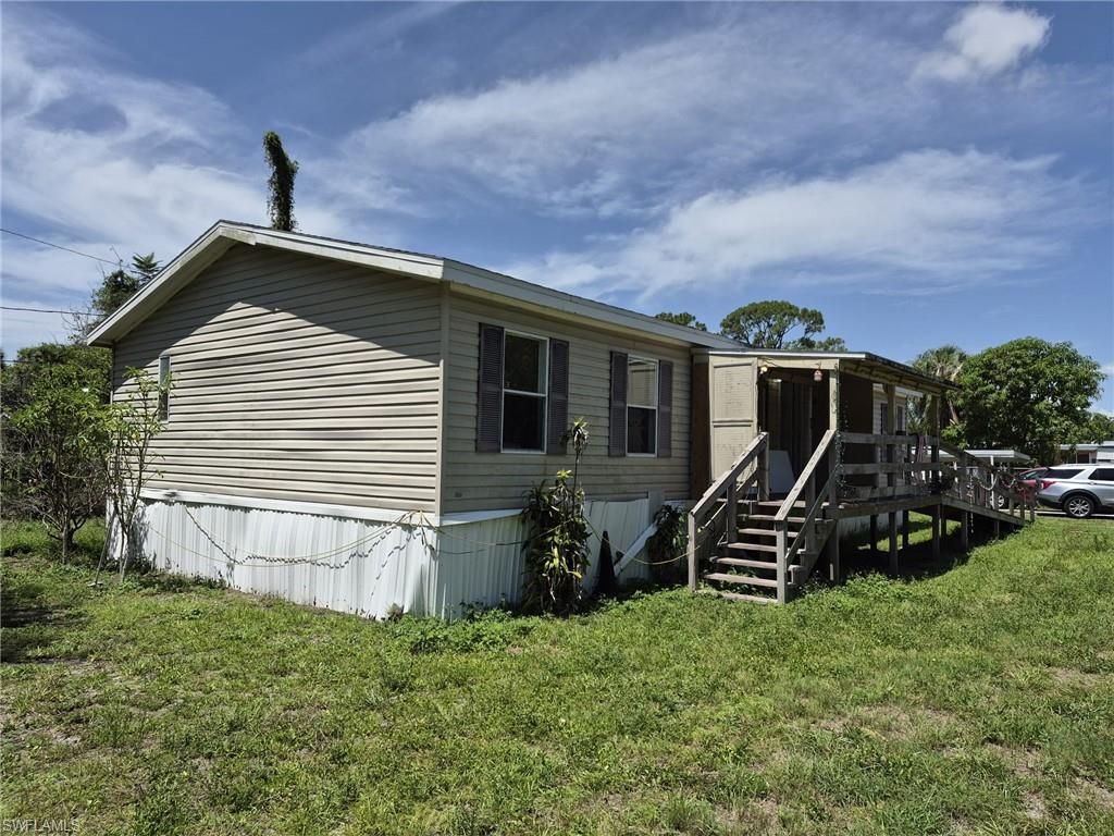 7616 Marx DR, NORTH FORT MYERS, FL 33917 — photo 3