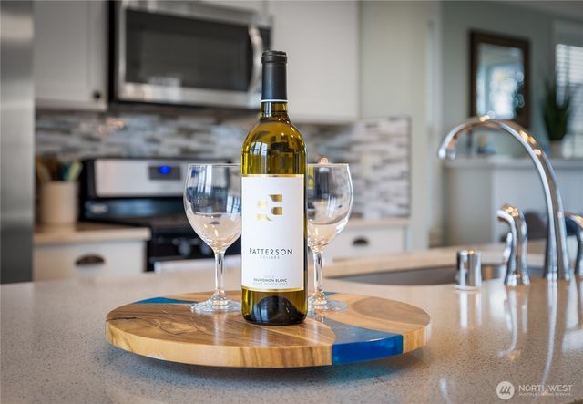 78 Pacifica Lane, Pacific Beach, WA 98571