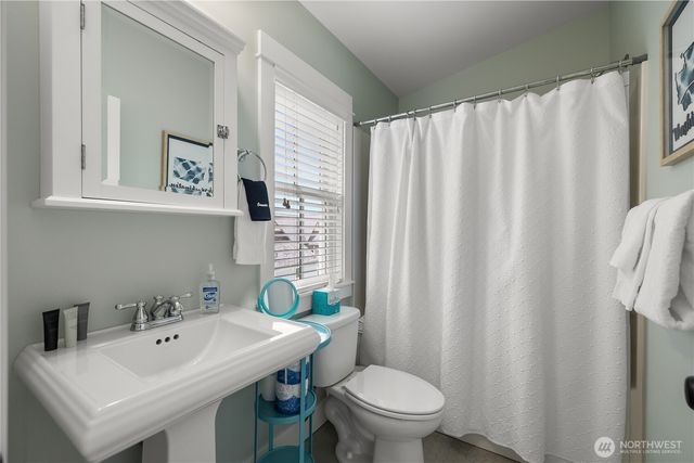 78 Pacifica Lane, Pacific Beach, WA 98571