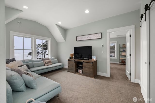 78 Pacifica Lane, Pacific Beach, WA 98571