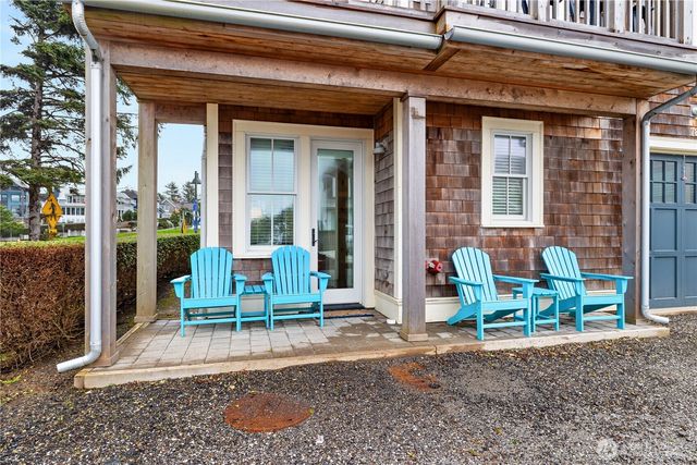 78 Pacifica Lane, Pacific Beach, WA 98571