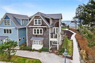 78 Pacifica Lane, Pacific Beach, WA 98571