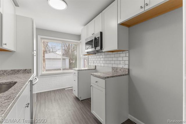 23245 Annapolis Street, Dearborn Heights, MI 48125