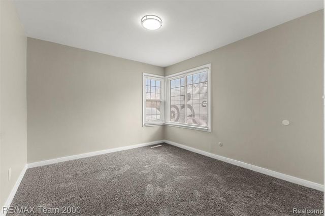 23245 Annapolis Street, Dearborn Heights, MI 48125