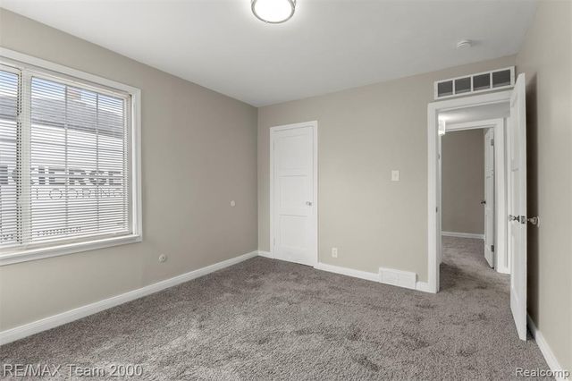 23245 Annapolis Street, Dearborn Heights, MI 48125