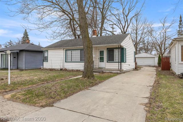 23245 Annapolis Street, Dearborn Heights, MI 48125