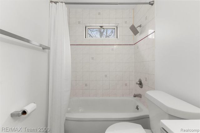 23245 Annapolis Street, Dearborn Heights, MI 48125