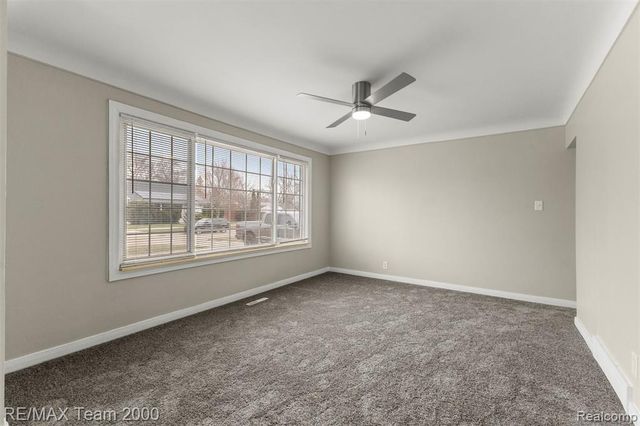 23245 Annapolis Street, Dearborn Heights, MI 48125