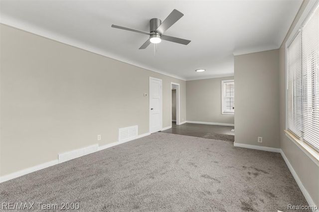 23245 Annapolis Street, Dearborn Heights, MI 48125