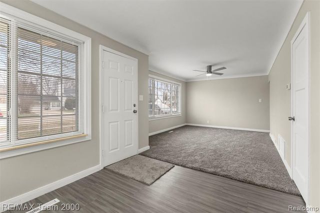 23245 Annapolis Street, Dearborn Heights, MI 48125