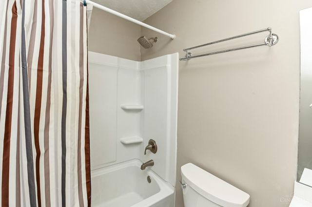 9964 Timbers Drive, Blue Ash, OH 45242