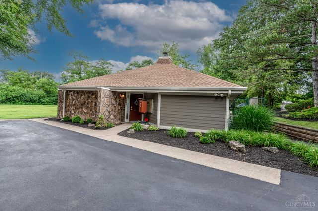 9964 Timbers Drive, Blue Ash, OH 45242