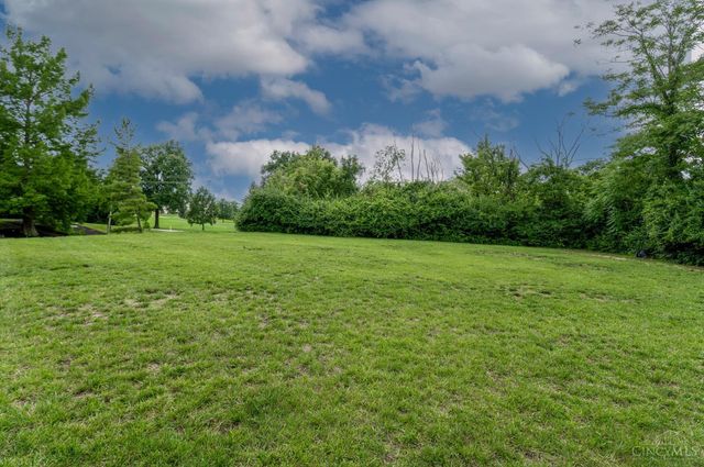9964 Timbers Drive, Blue Ash, OH 45242