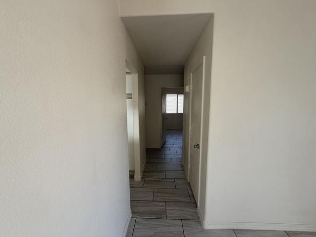 8563 W Mission Lane, Peoria, AZ 85345