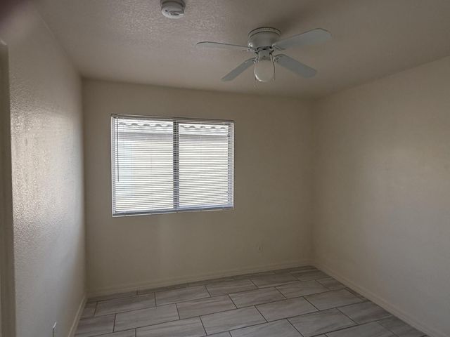 8563 W Mission Lane, Peoria, AZ 85345